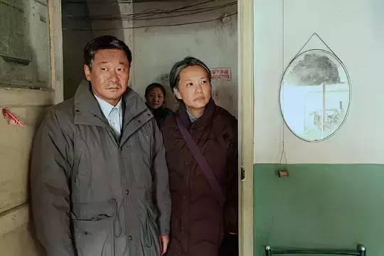 明白了《地久天长》里的时代变迁,才能真正读懂这部电影的深情!