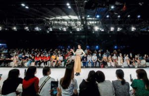 ٰ֪ͨڡLINK FASHION װƷչ  