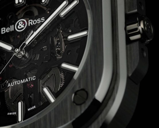 Bell & Ross ʿƳȫBR 05 BLACK CERAMICϵ