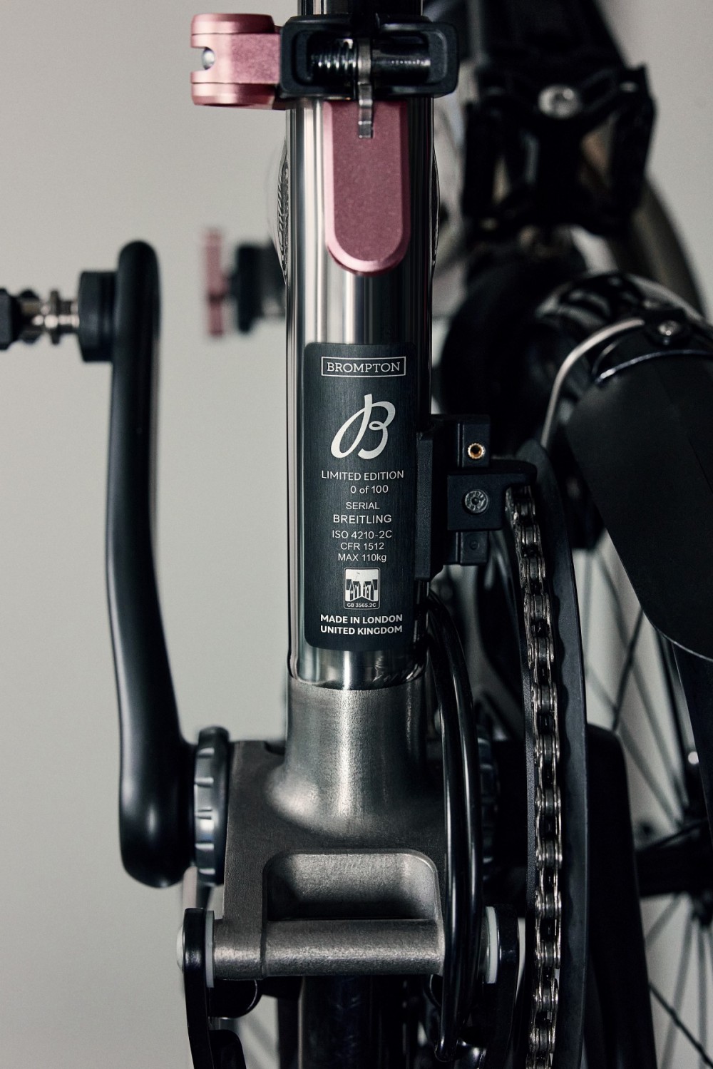 MOMENTS OF LIGHTNESS ӯʱBROMPTON x BREITLINGƳ׿й-5.jpg