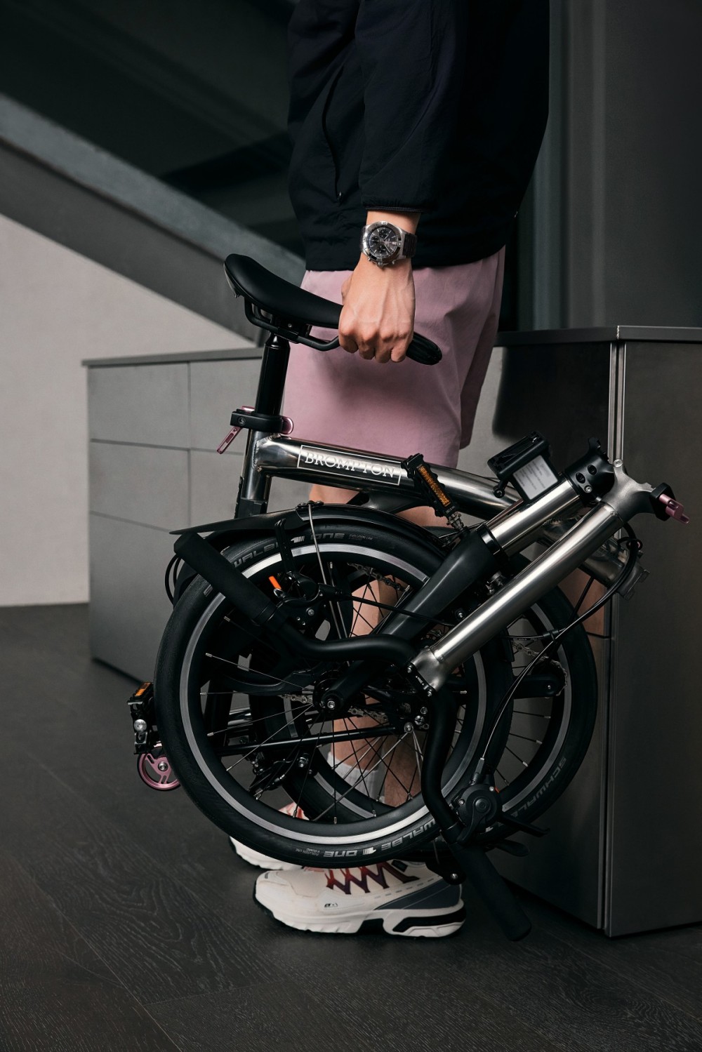 MOMENTS OF LIGHTNESS ӯʱBROMPTON x BREITLINGƳ׿й-2.jpg